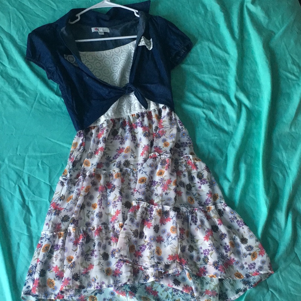 A girls size 14 summer dress